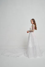 Custom Silk Organza Gown with Beaded Lace: Dressing in Style in York