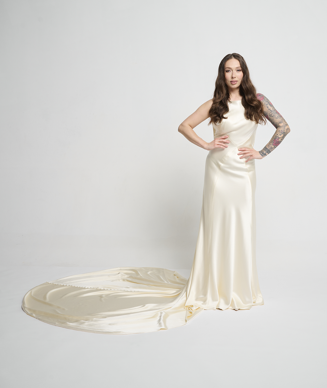 luxury silk evening dress Luxury Crystal Beaded Lilac Evening Dress with Cape SS641