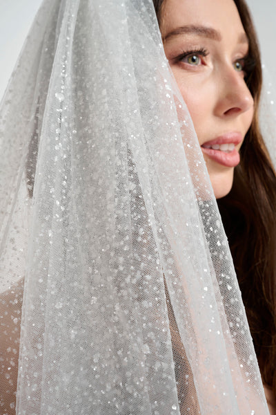 Two Layers Sparkled European Tulle w/ Fingertip Length Wedding Veil