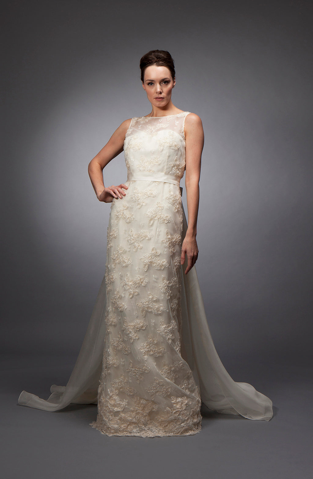 Marta - Lace and organza gown